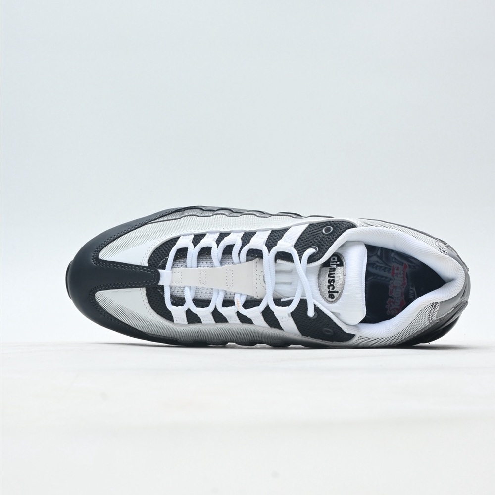 Nike Air Max 95 - Picture 4 of 7